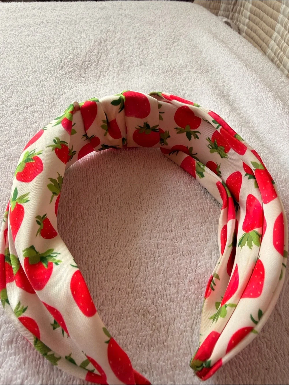 Strawberry Print Knotted Headband Cute Fruit Hair Accessory
